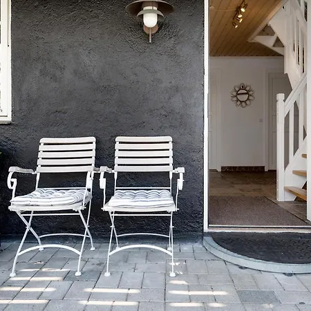 Stylish Two-level With Stunning Views Near 埃贝尔托夫特