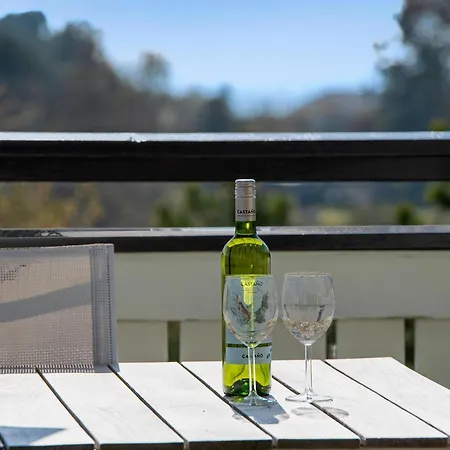 度假居 Stylish Two-level With Stunning Views Near *