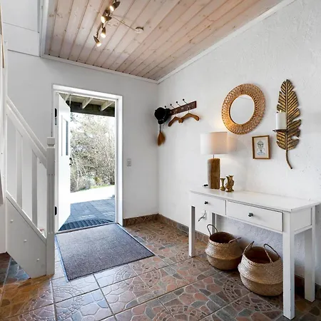 度假居 Stylish Two-level With Stunning Views Near *